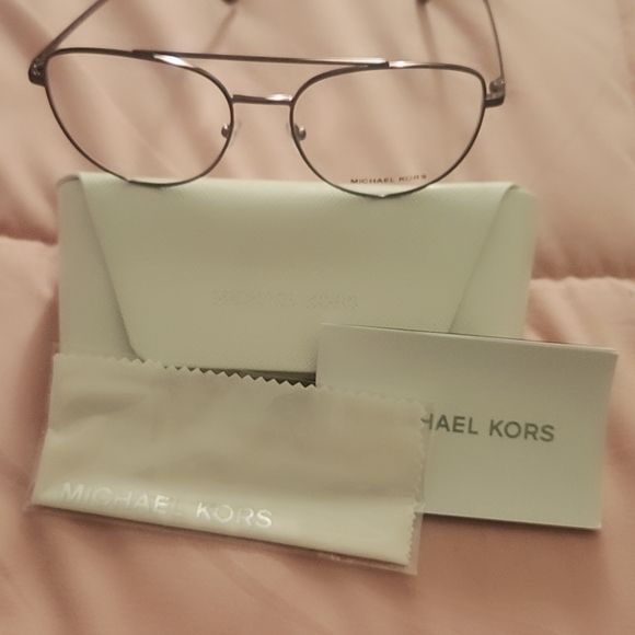 Michael Kors MK3048 1688 - Picture 2 of 5